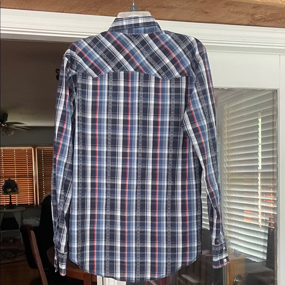 Wrangler shirt Men's Red and Blue Plaid Button Down - Picture 6 of 7
